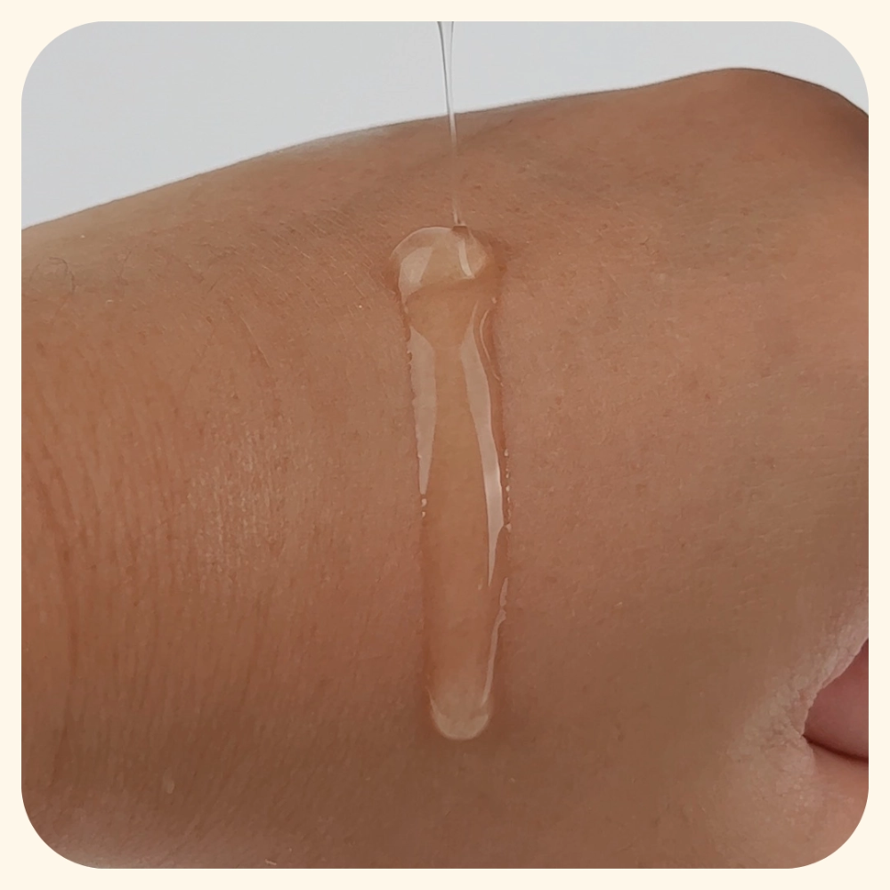SOUL APOTHECARY | Glow Serum (Vit C + Niacinamide + Arbutin + HA + Ferulic Acid) 6 SOUL APOTHECARY | Glow Serum (Vit C + Niacinamide + Arbutin + HA + Ferulic Acid) - Image 5
